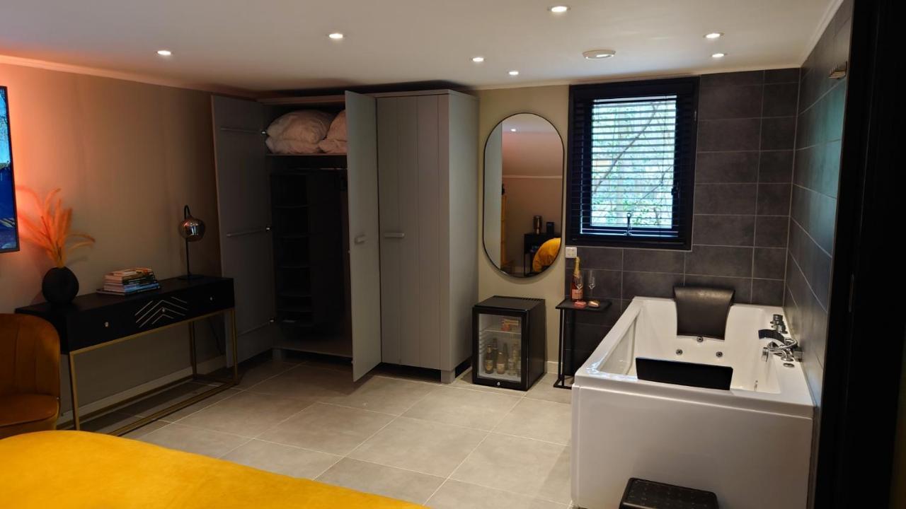 Relaxed Luxe "Boszichthuisje" Met Jacuzzi Bospark Ijsselheide Hattemerbroek 外观 照片